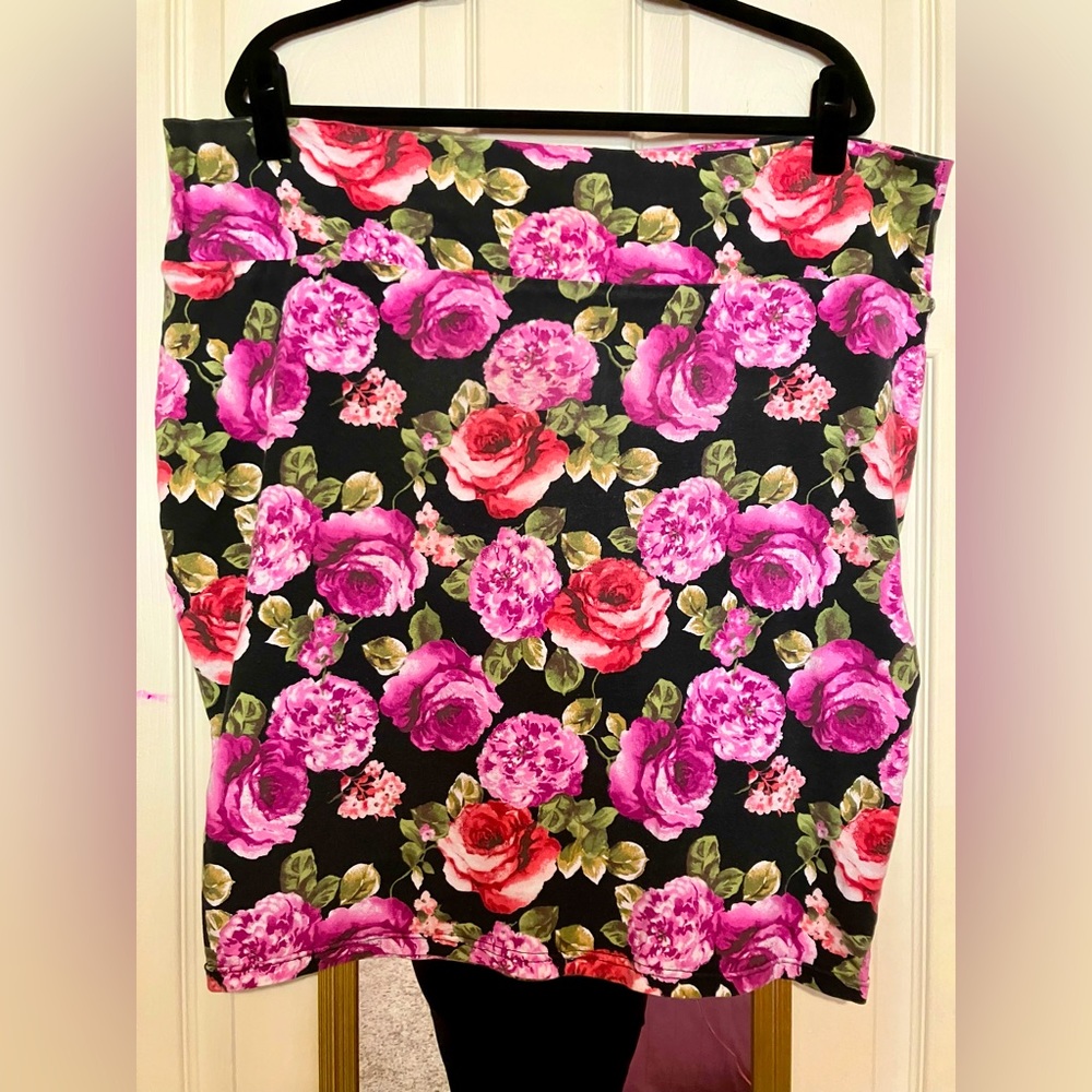 Plus Size Rose Floral Print Stretch Mini Skirt 3X 4X